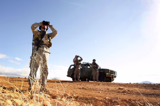Image: National Guard patrols border